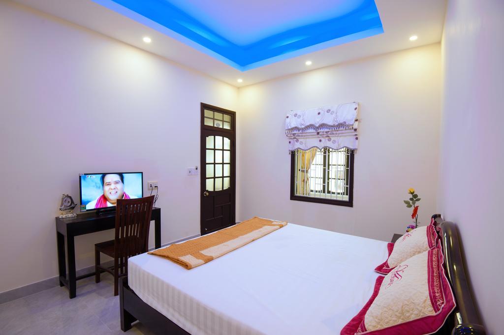 Royal Homestay Хойан Экстерьер фото