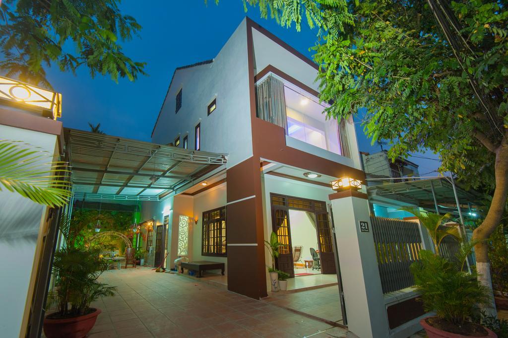 Royal Homestay Хойан Экстерьер фото